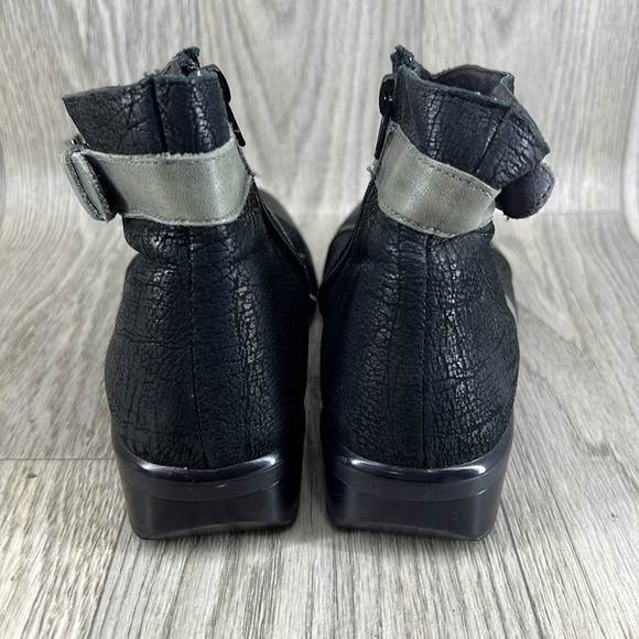 Naot Leather boots booties - Picture 5 of 9